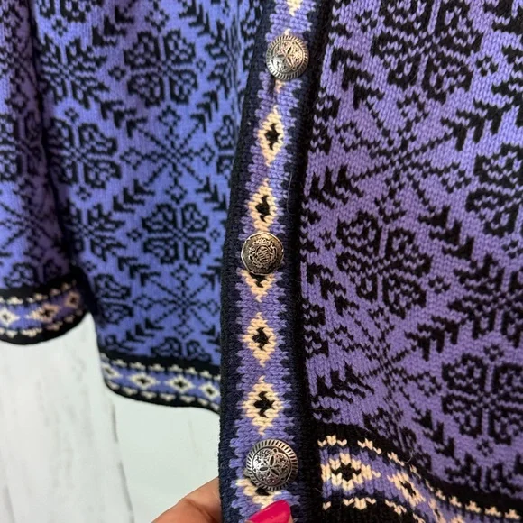 Vintage L. L. Bean Purple and Black Knit Cardigan 100% merino wool - Picture 4 of 11